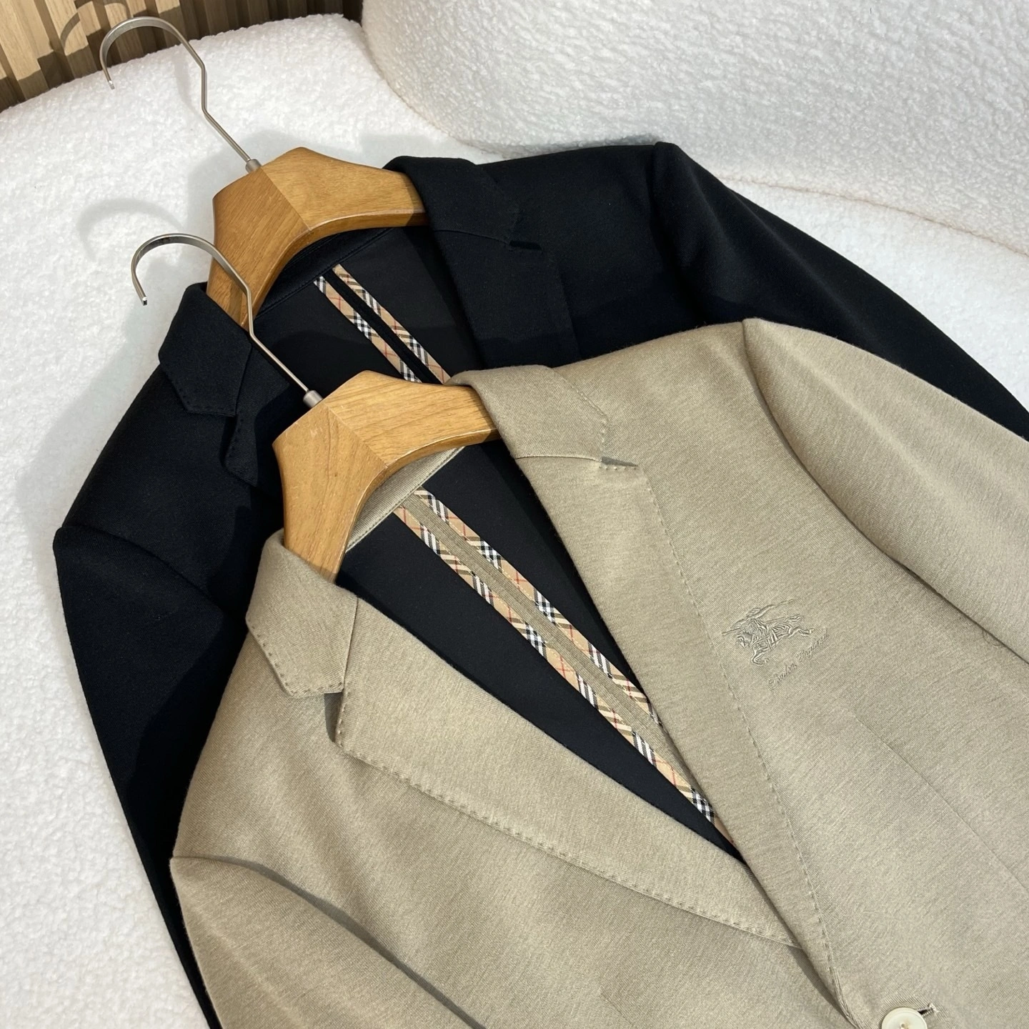 wg.luxury-- 2ur25rry wool 2colour item: E-F443J1817-2H
